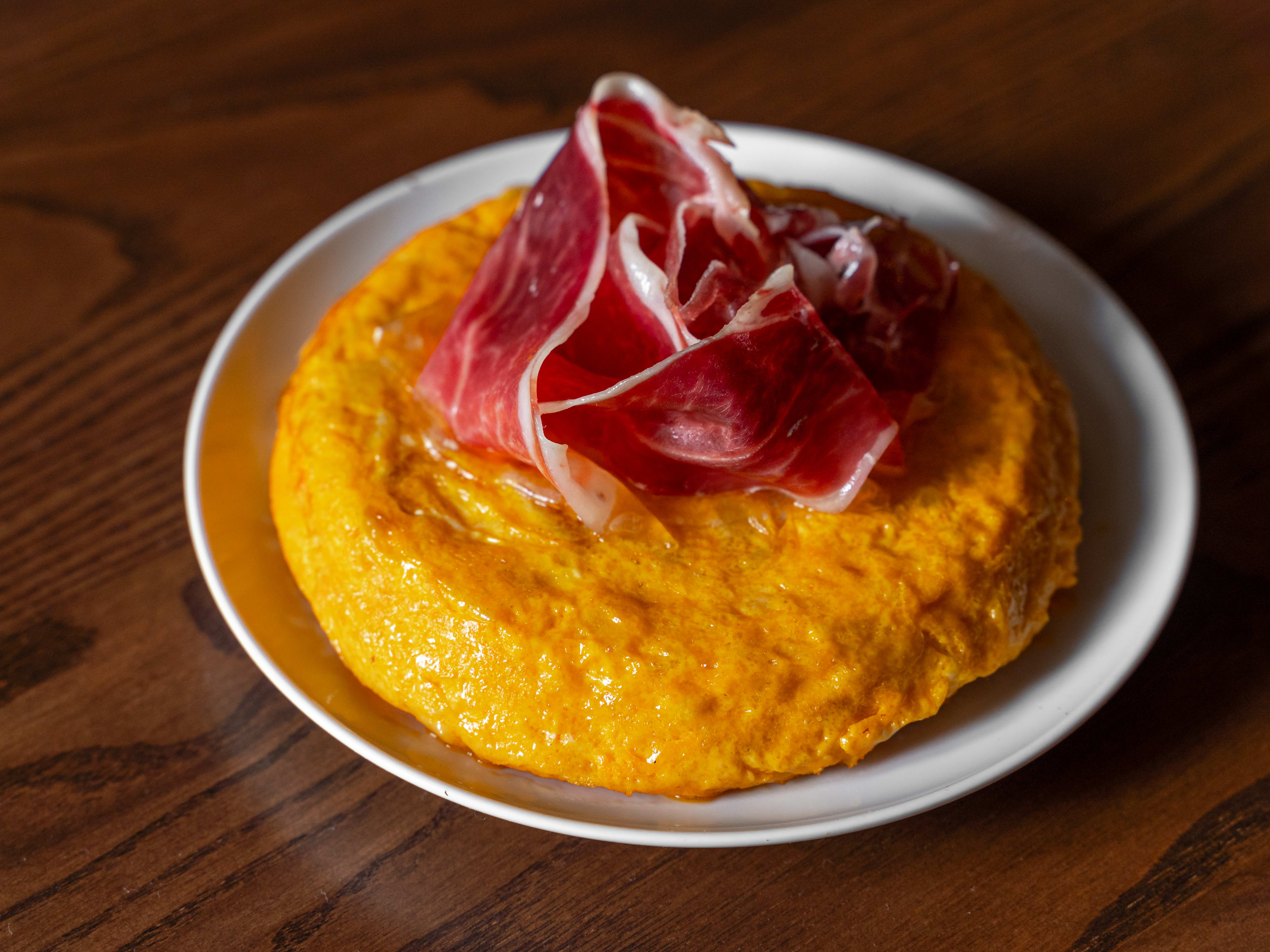 A CLASSIC TORTILLA ESPANOLA